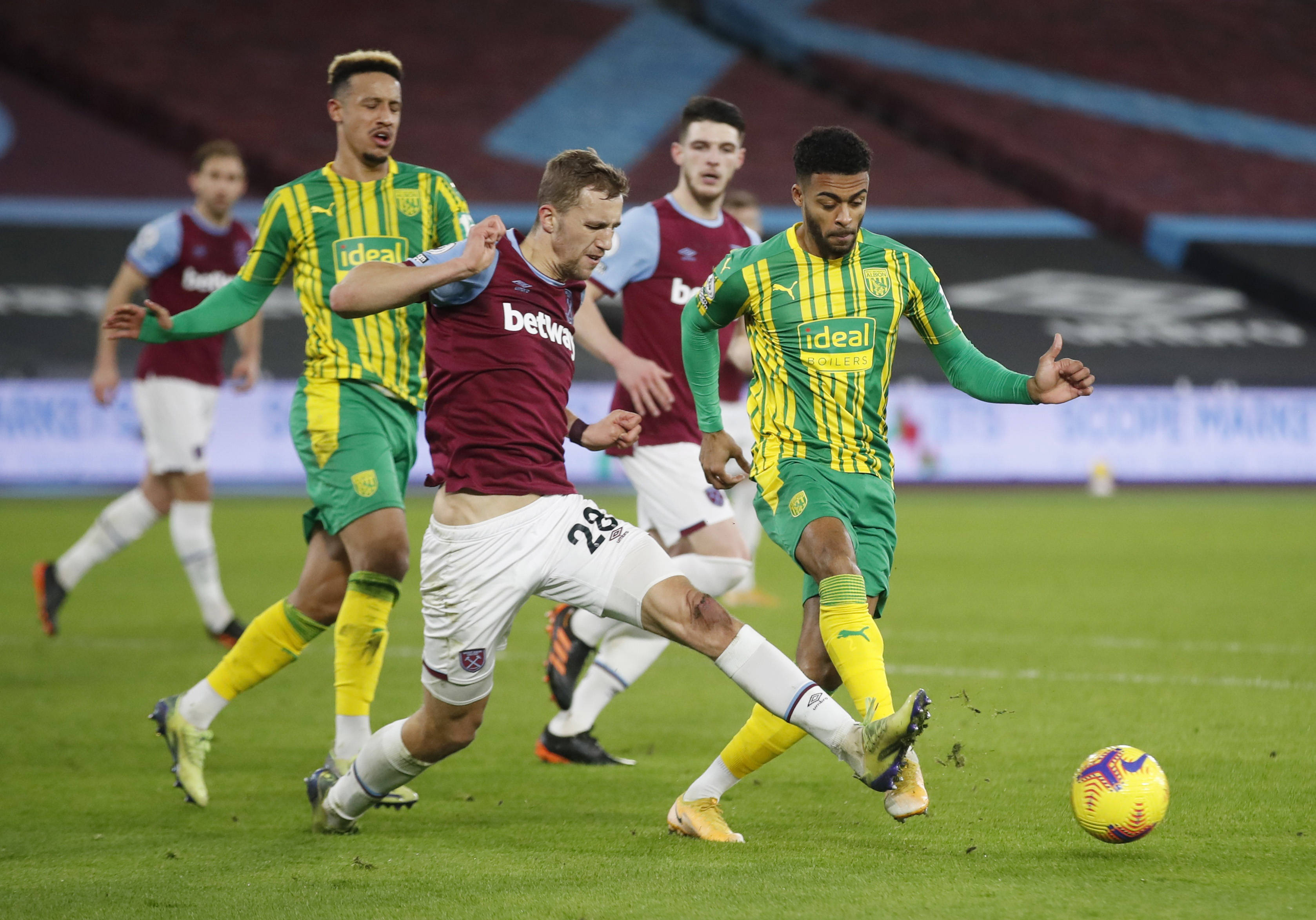 这一消息引 这一消息引